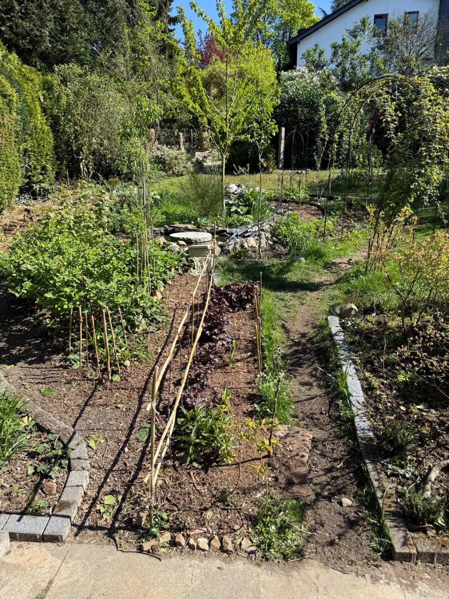 Garten- und Landschaftsbau im Einsatz – JS Dienstleistungen GmbH