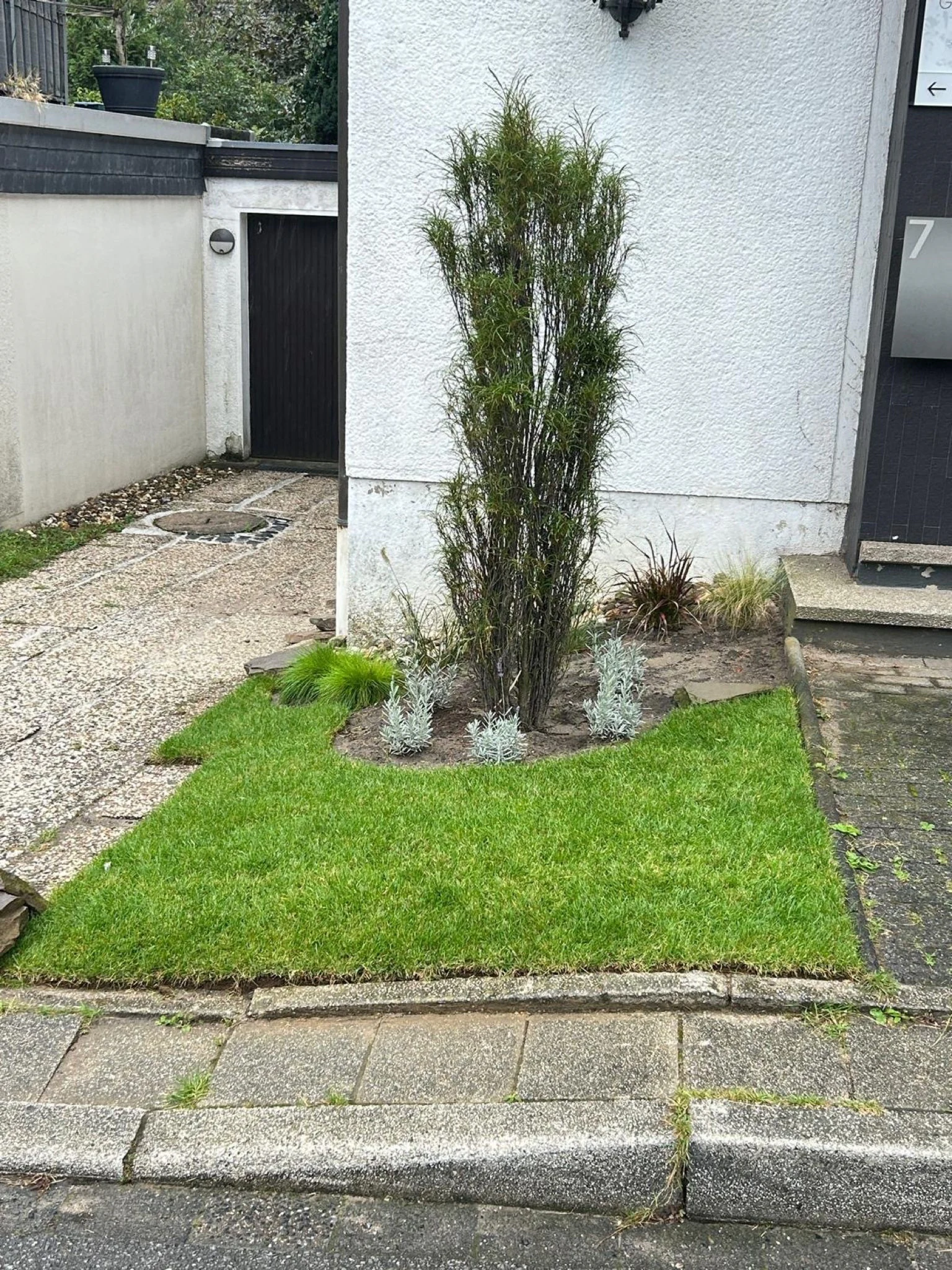 Garten- und Landschaftsbau im Einsatz – JS Dienstleistungen GmbH