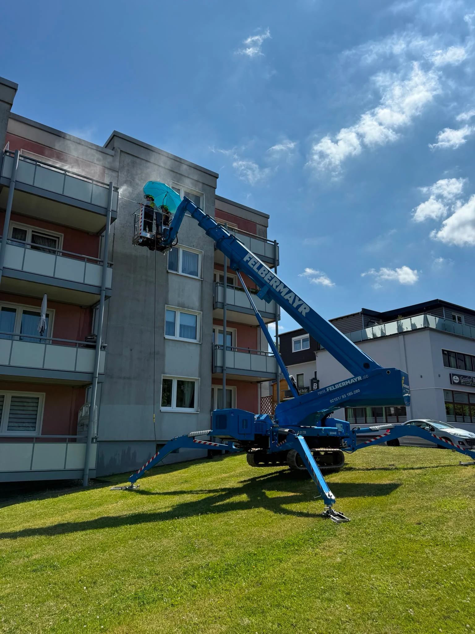 Fassadenreinigung groß / klein